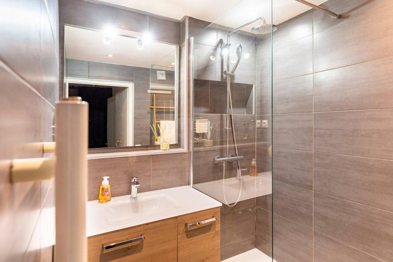 Happy Shelter Apartment บุสซี-แซ็ง-ฌอร์ฌ ภายนอก รูปภาพ