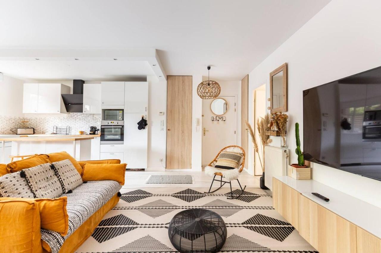 Happy Shelter Apartment บุสซี-แซ็ง-ฌอร์ฌ ภายนอก รูปภาพ