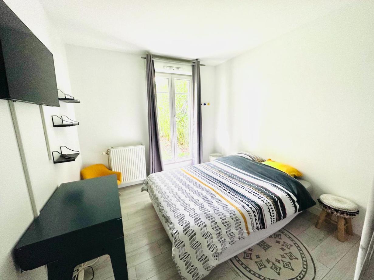 Happy Shelter Apartment บุสซี-แซ็ง-ฌอร์ฌ ภายนอก รูปภาพ